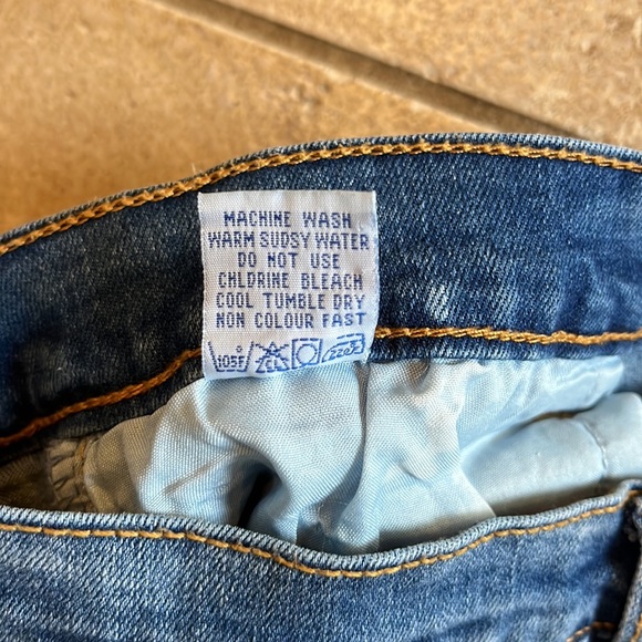 Lolo Jean shorts - Picture 7 of 8